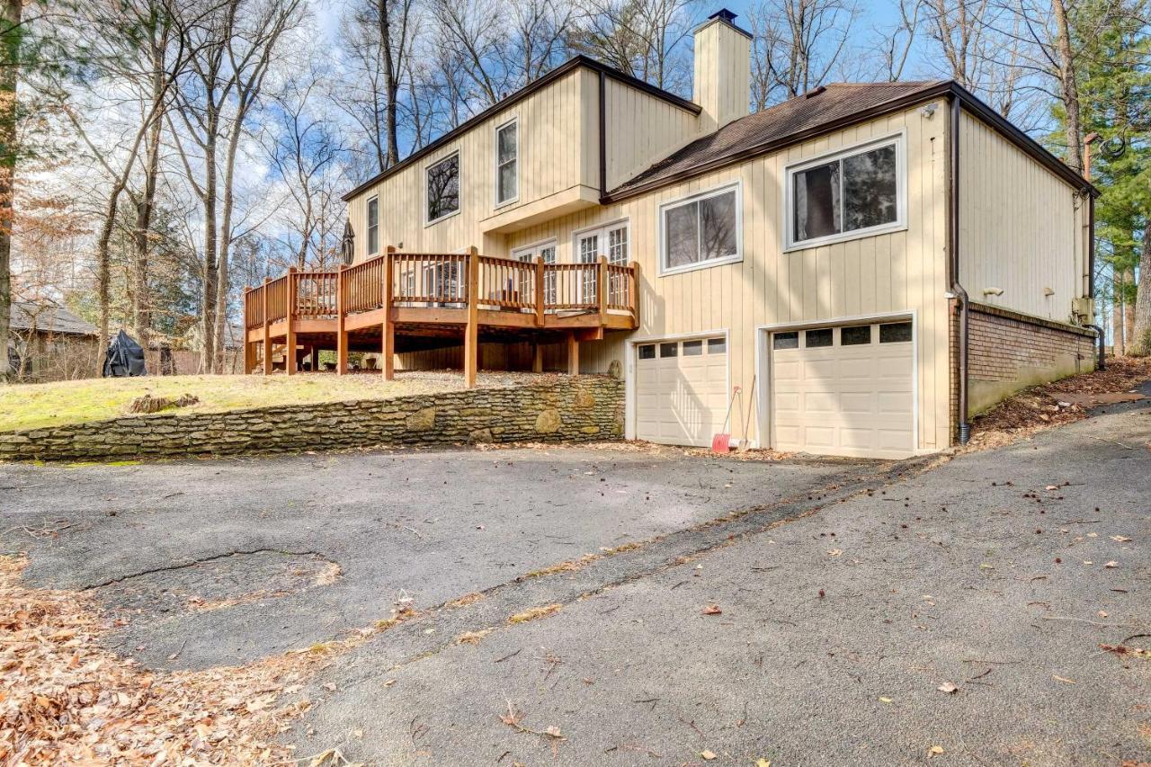 Louisville Area Home Deck, Fire Pit, Creek! Prospect Exterior photo